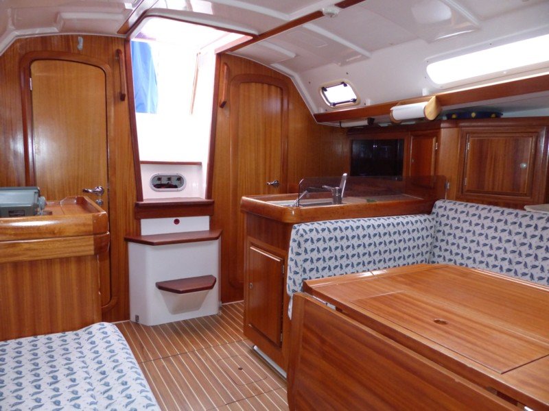 Dufour 35 - 18.JPG